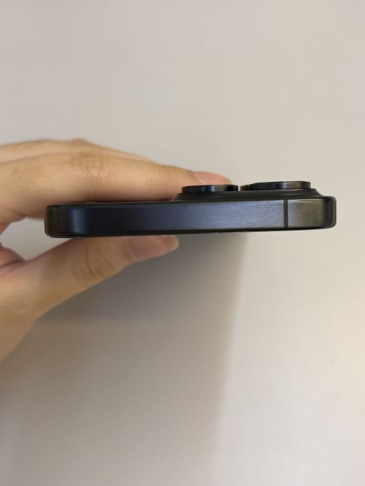 iPhone 15 Pro Max · 5/9
