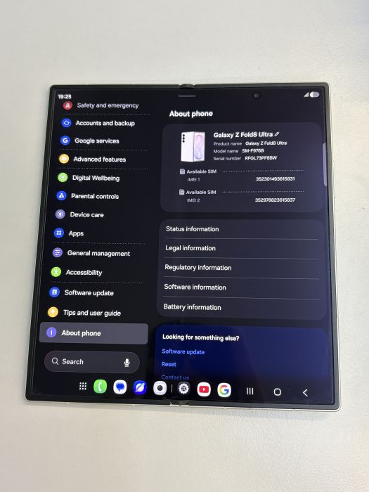 Samsung Galaxy Z Fold 8 Ultra · 8/8