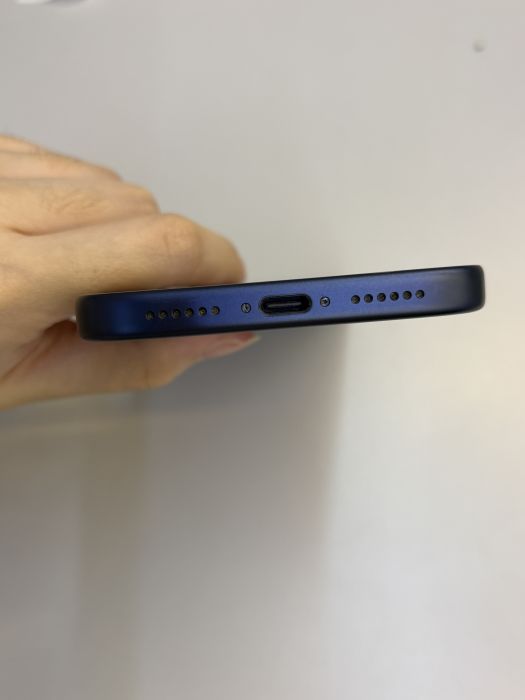 iPhone 17 Pro Max · 4/9