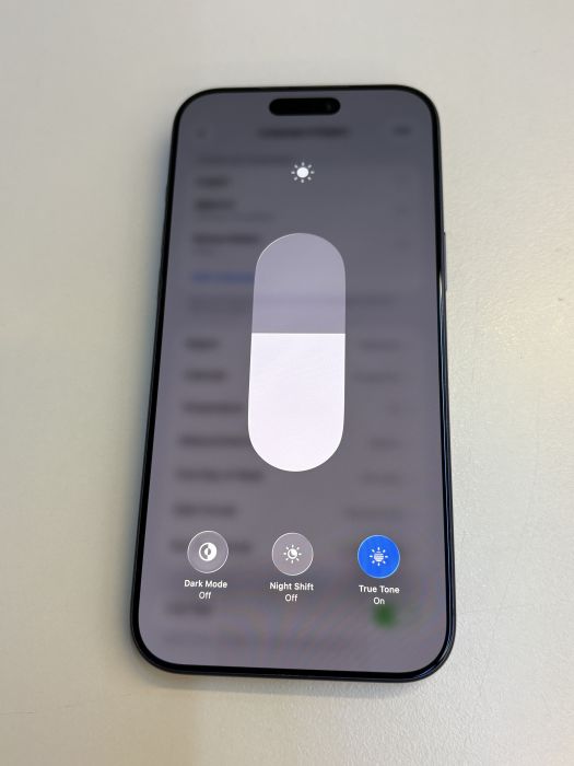 iPhone 17 Pro Max · 6/9