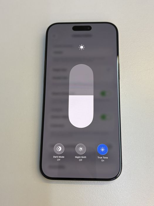 iPhone 16 Pro Max · 6/9