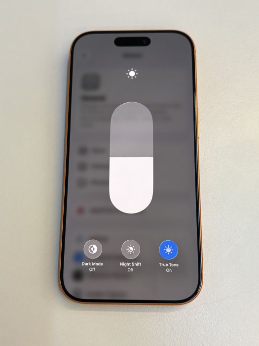 iPhone 17 Pro · 6/9