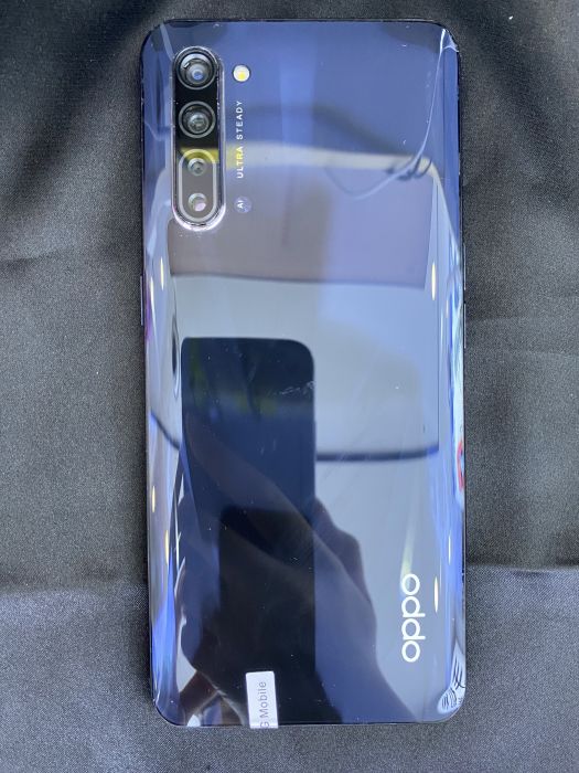 OPPO Reno 3