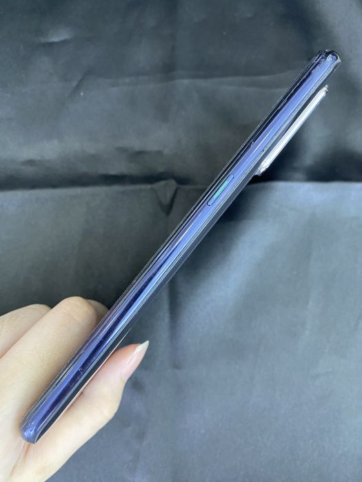 OPPO Reno 3 · 4/8
