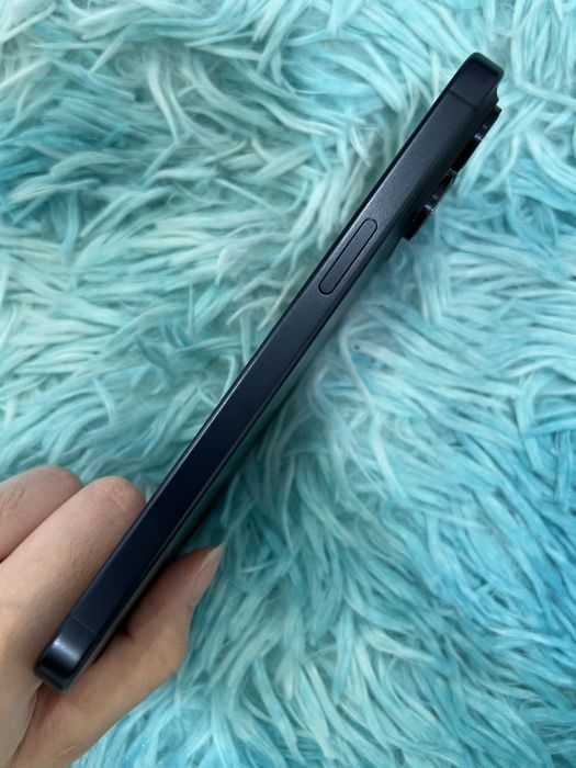 iPhone 15 Pro Max · 7/9